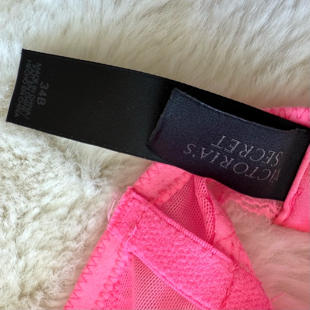 Victoria’s Secret women pink bra 34B limited edition Retail 180$ - Picture 6 of 6